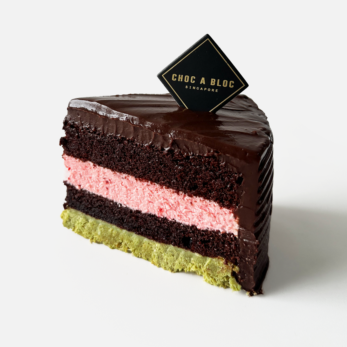 Strawberry Dubai Chocolate Fudgecake (Single Slice)